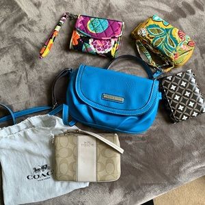 Bundle of wallets